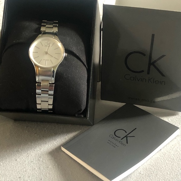CALVIN KLEIN Ladies silver stainless steel Watch - Picture 3 of 10